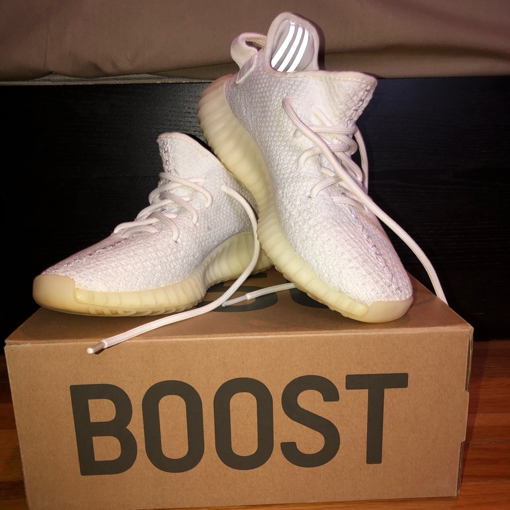 Kanye West 350 V2 Boost Yeezy Cream White Sneakers